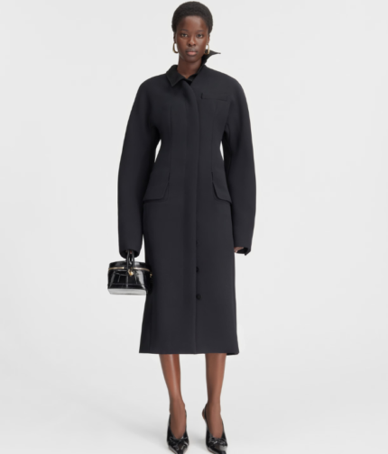 The Ovalo coat Black